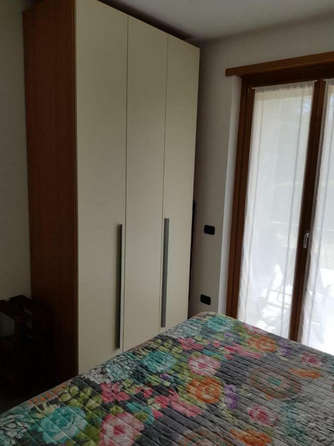 Casa Lella With Pool And Garden Apartment เลนโน ภายนอก รูปภาพ